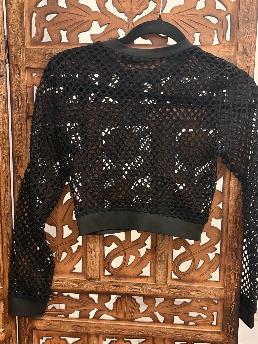 Avidlove Black Fishnet Mesh Long Sleeve Crop Top NWT - Picture 4 of 4